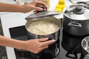 Que faire avec un reste de riz ? 6 idées originales et savoureuses