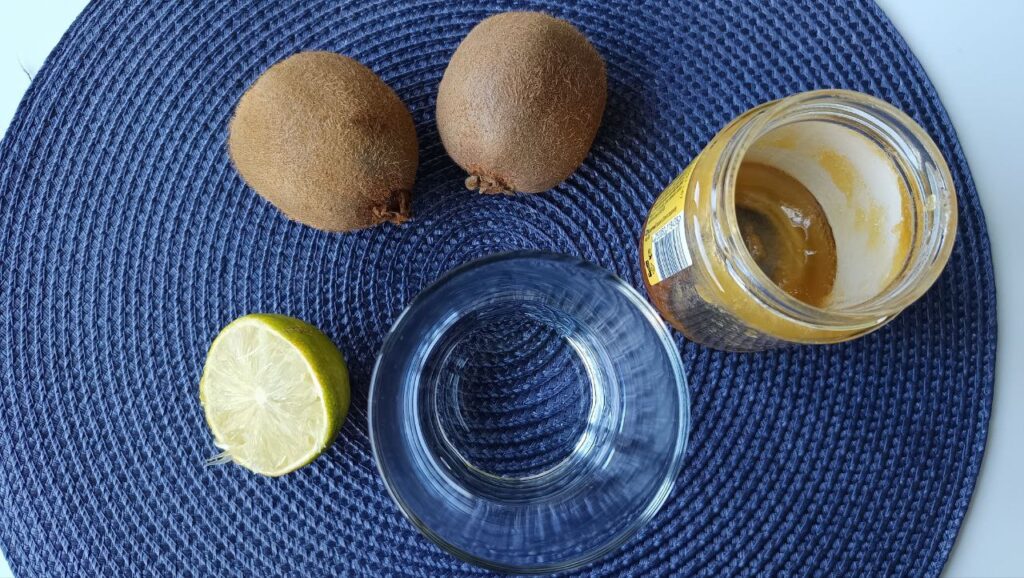 ingredients smoothie bowl au kiwi et au citron vert